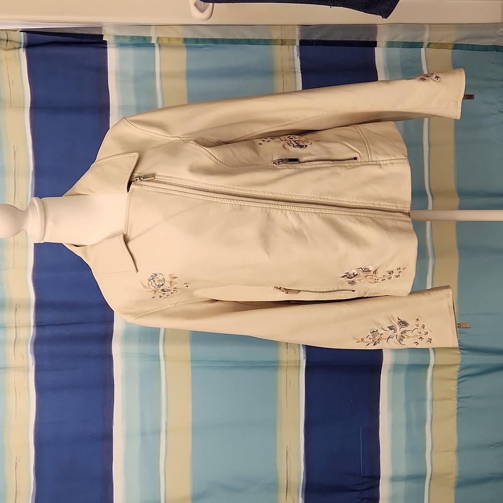 Cleo~ Cream Floral Faux Leather Jacket Size Lg